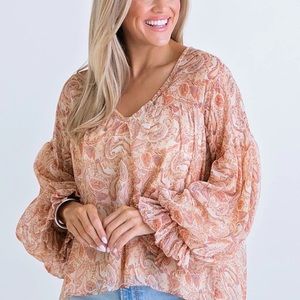 Karlie blouse, size M!